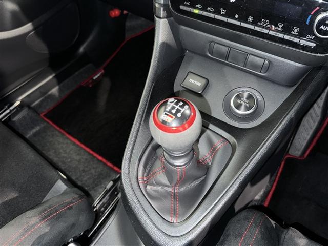 �V�t�g�m�u�𗝑z�I�Ȉʒu�ɔz�u���A�V���[�g�X�g���[�N�ō������̂���V�t�g�t�B�[�������������U�l�s�ł��B