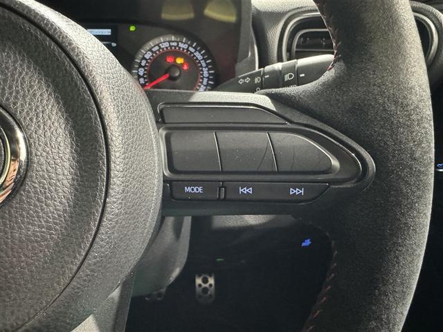 �X�e�A�����O�X�C�b�`�t���B�O������ڂ𗣂����ƂȂ����삷�邱�Ƃ��\�ł��B