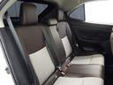 足元広々で、ゆったりとした後席ですね。　後席でノビノビ、リラックス快適な空間でドライブはいかがですか。
