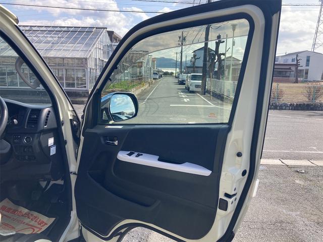 トヨタ ハイエースバン