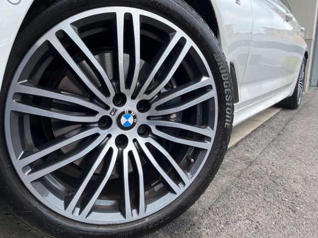 日本代理店正規品 BMW5シリーズG30Mスポーツ純正19インチ