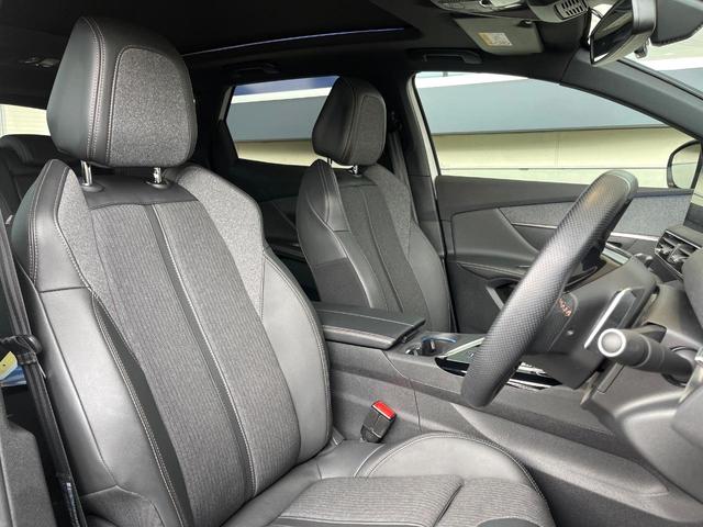 ３００８ ＧＴライン　ファーストクラスＰＫＧ　パノラマミックサンルーフ　１オーナー　禁煙車　純正ナビ　全周囲カメラ　アクティブクルコン　ＥＴＣ　Ｂｌｕｅｔｏｏｔｈ　ＡｐｐｌｅＣａｒＰｌａｙ　シートヒーター　ＬＥＤヘッド（9枚目）