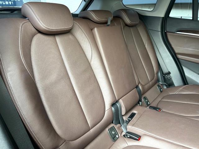 Ｘ１ ｘＤｒｉｖｅ　１８ｄ　ｘライン　ハイラインパッケージ　アドバンスドアクティブセーフティパッケージ　コンフォートパッケージ　茶革シート　アダプティブクルコン　シートヒーター　純正ナビ　地デジ　バックカメラ　パワーバックドア　禁煙車（9枚目）