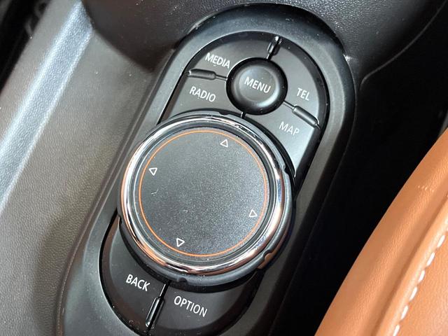 MINI クーパーD パーキングアシストパッケージ ナビゲーションパッケージ ペッパーパッケージ LEDヘッドライト/LEDフォグライト ユニオンジャックデザインテールライト Bluetooth接続(42枚目)