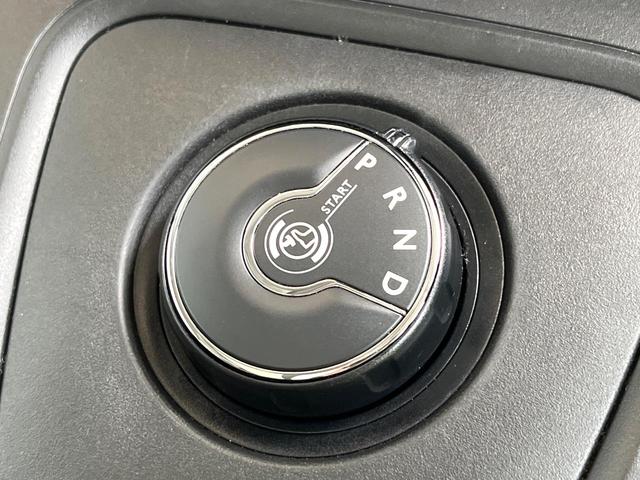 ベルランゴ シャイン　ブルーＨＤｉ　ＸＴＲ　パック　禁煙車　アップルカープレイ　エマージェンシーブレーキ　アダプティブクルコン　ブラインドスポットアシスト　マルチパノラミックルーフ　バックカメラ　ＥＴＣ　スマートキー（12枚目）