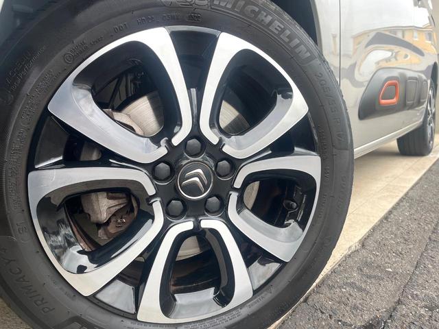 ベルランゴ シャイン　ブルーＨＤｉ　ＸＴＲ　パック　禁煙車　アップルカープレイ　エマージェンシーブレーキ　アダプティブクルコン　ブラインドスポットアシスト　マルチパノラミックルーフ　バックカメラ　ＥＴＣ　スマートキー（15枚目）
