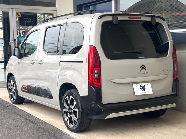 ベルランゴ シャイン　ブルーＨＤｉ　ＸＴＲ　パック　禁煙車　アップルカープレイ　エマージェンシーブレーキ　アダプティブクルコン　ブラインドスポットアシスト　マルチパノラミックルーフ　バックカメラ　ＥＴＣ　スマートキー（19枚目）