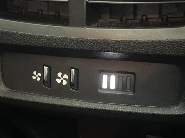 ベルランゴ シャイン　ブルーＨＤｉ　ＸＴＲ　パック　禁煙車　アップルカープレイ　エマージェンシーブレーキ　アダプティブクルコン　ブラインドスポットアシスト　マルチパノラミックルーフ　バックカメラ　ＥＴＣ　スマートキー（54枚目）