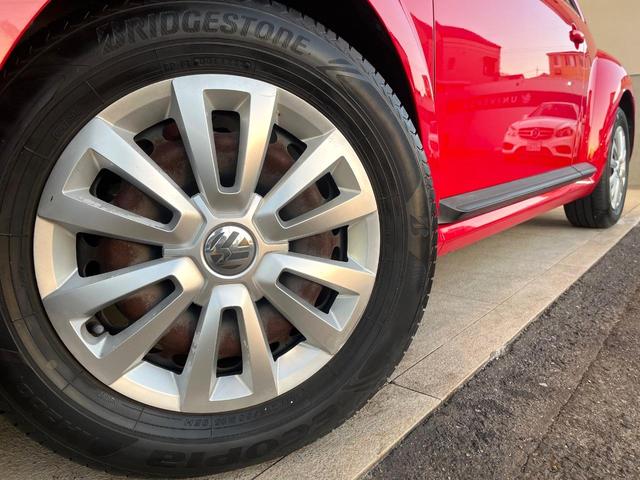 ザ・ビートル ベース　バイキセノンヘッドライトパッケージ　クラリオン製ナビ　バックカメラ　フルセグ　Ｂｌｕｅｔｏｏｔｈ接続　スマートエントリー／スタートシステム　ＥＴＣ　レインセンサー　禁煙（14枚目）