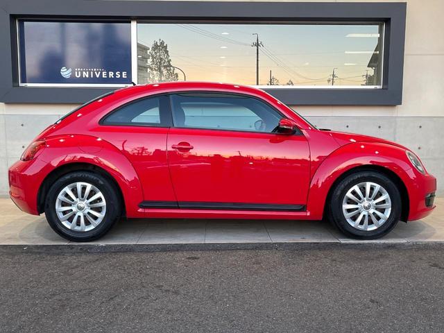 ザ・ビートル ベース　バイキセノンヘッドライトパッケージ　クラリオン製ナビ　バックカメラ　フルセグ　Ｂｌｕｅｔｏｏｔｈ接続　スマートエントリー／スタートシステム　ＥＴＣ　レインセンサー　禁煙（19枚目）