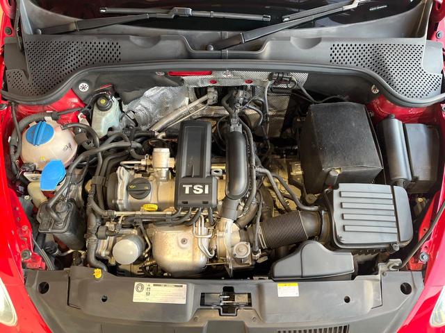 ザ・ビートル ベース　バイキセノンヘッドライトパッケージ　クラリオン製ナビ　バックカメラ　フルセグ　Ｂｌｕｅｔｏｏｔｈ接続　スマートエントリー／スタートシステム　ＥＴＣ　レインセンサー　禁煙（20枚目）