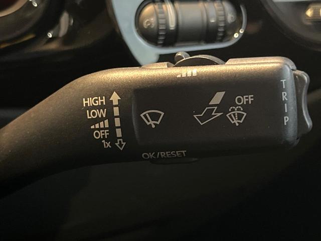 ザ・ビートル ベース　バイキセノンヘッドライトパッケージ　クラリオン製ナビ　バックカメラ　フルセグ　Ｂｌｕｅｔｏｏｔｈ接続　スマートエントリー／スタートシステム　ＥＴＣ　レインセンサー　禁煙（24枚目）