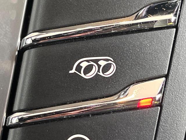 マカン マカンＧＴＳ　スポーツクロノパッケージ　スポーツエグゾースト　黒革シート　シートヒーター　ＰＤＬＳ　ＰＡＳＭ　２０インチＲＳスパイダーデザインホイール　純正ナビ　全周囲カメラ　エアサス　パワーバックドア　禁煙（5枚目）