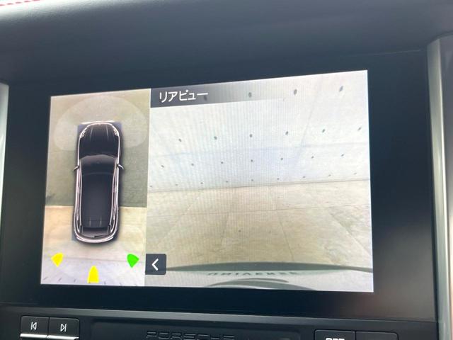 マカン マカンＧＴＳ　スポーツクロノパッケージ　スポーツエグゾースト　黒革シート　シートヒーター　ＰＤＬＳ　ＰＡＳＭ　２０インチＲＳスパイダーデザインホイール　純正ナビ　全周囲カメラ　エアサス　パワーバックドア　禁煙（7枚目）