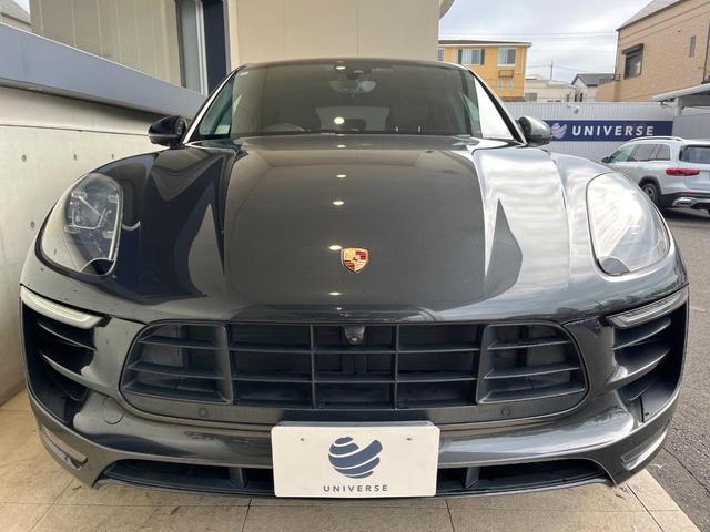 マカン マカンＧＴＳ　スポーツクロノパッケージ　スポーツエグゾースト　黒革シート　シートヒーター　ＰＤＬＳ　ＰＡＳＭ　２０インチＲＳスパイダーデザインホイール　純正ナビ　全周囲カメラ　エアサス　パワーバックドア　禁煙（15枚目）