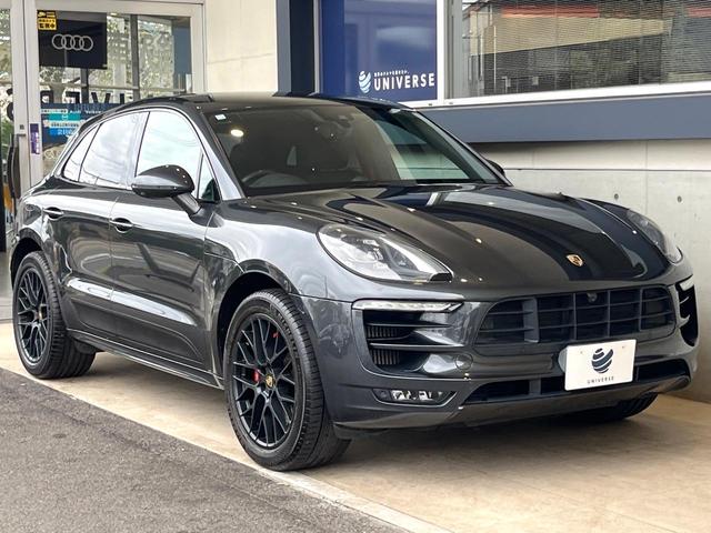 マカン マカンＧＴＳ　スポーツクロノパッケージ　スポーツエグゾースト　黒革シート　シートヒーター　ＰＤＬＳ　ＰＡＳＭ　２０インチＲＳスパイダーデザインホイール　純正ナビ　全周囲カメラ　エアサス　パワーバックドア　禁煙（17枚目）