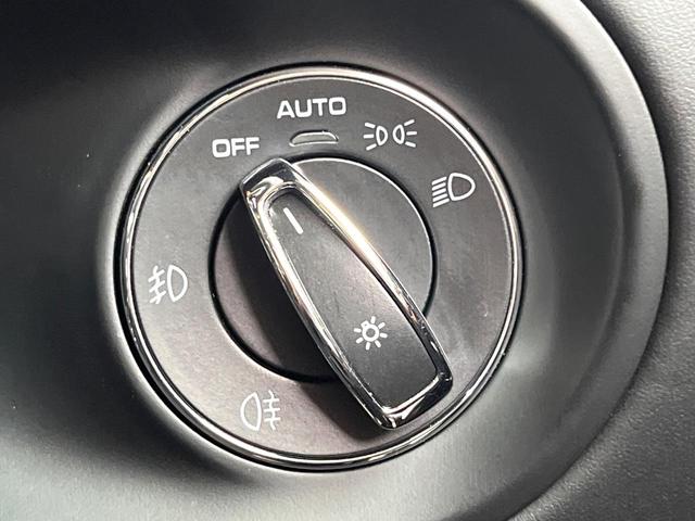 マカン マカンＧＴＳ　スポーツクロノパッケージ　スポーツエグゾースト　黒革シート　シートヒーター　ＰＤＬＳ　ＰＡＳＭ　２０インチＲＳスパイダーデザインホイール　純正ナビ　全周囲カメラ　エアサス　パワーバックドア　禁煙（24枚目）