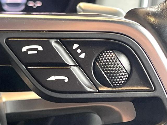 マカン マカンＧＴＳ　スポーツクロノパッケージ　スポーツエグゾースト　黒革シート　シートヒーター　ＰＤＬＳ　ＰＡＳＭ　２０インチＲＳスパイダーデザインホイール　純正ナビ　全周囲カメラ　エアサス　パワーバックドア　禁煙（25枚目）