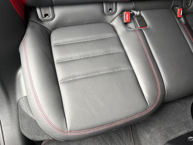 マカン マカンＧＴＳ　スポーツクロノパッケージ　スポーツエグゾースト　黒革シート　シートヒーター　ＰＤＬＳ　ＰＡＳＭ　２０インチＲＳスパイダーデザインホイール　純正ナビ　全周囲カメラ　エアサス　パワーバックドア　禁煙（60枚目）