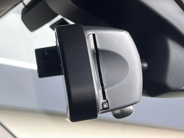 ３シリーズ ３２０ｉツーリング　スポーツ　純正ナビ　禁煙車　１オーナー　リアビューカメラ　ＥＴＣ　Ｂｌｕｅｔｏｏｔｈ　インテリジェントセーフティー　パワーバックドア　クルーズコントロール　デュアルオートエアコン　スマートキー（6枚目）