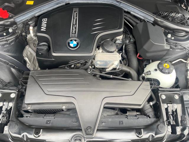 ３シリーズ ３２０ｉツーリング　スポーツ　純正ナビ　禁煙車　１オーナー　リアビューカメラ　ＥＴＣ　Ｂｌｕｅｔｏｏｔｈ　インテリジェントセーフティー　パワーバックドア　クルーズコントロール　デュアルオートエアコン　スマートキー（20枚目）