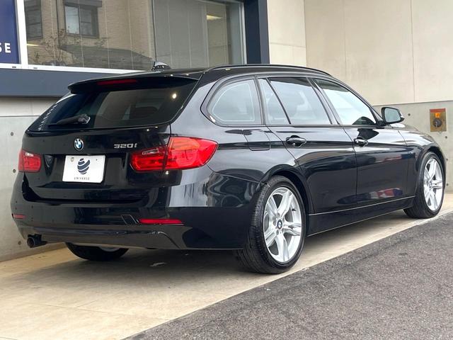 ３シリーズ ３２０ｉツーリング　スポーツ　純正ナビ　禁煙車　１オーナー　リアビューカメラ　ＥＴＣ　Ｂｌｕｅｔｏｏｔｈ　インテリジェントセーフティー　パワーバックドア　クルーズコントロール　デュアルオートエアコン　スマートキー（21枚目）