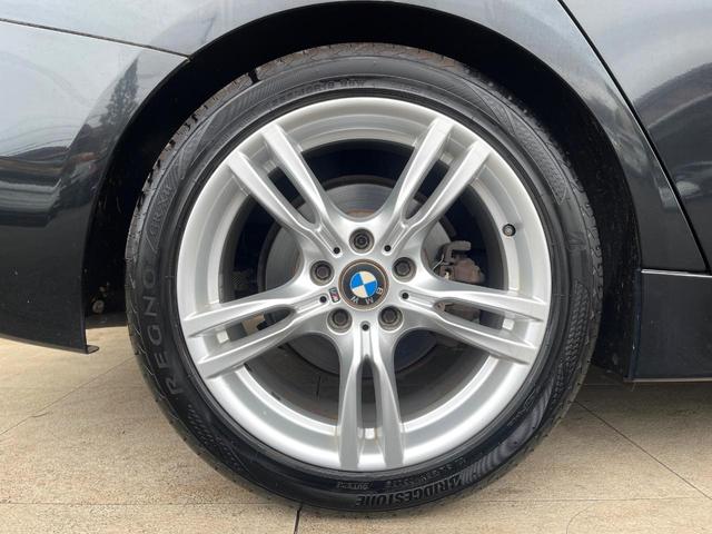 ３シリーズ ３２０ｉツーリング　スポーツ　純正ナビ　禁煙車　１オーナー　リアビューカメラ　ＥＴＣ　Ｂｌｕｅｔｏｏｔｈ　インテリジェントセーフティー　パワーバックドア　クルーズコントロール　デュアルオートエアコン　スマートキー（28枚目）