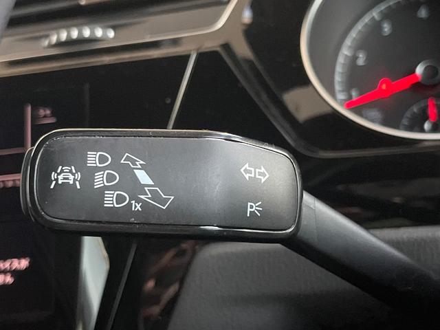 ゴルフトゥーラン TSI ハイライン DiscoverPro カープレイ ブラインドスポットアシスト アダプティブクルコン シートヒーター パワーバックドア バックカメラ Bluetooth スマートキー OP17インチAW フルセグ(27枚目)