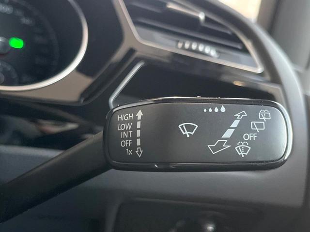 ゴルフトゥーラン TSI ハイライン DiscoverPro カープレイ ブラインドスポットアシスト アダプティブクルコン シートヒーター パワーバックドア バックカメラ Bluetooth スマートキー OP17インチAW フルセグ(28枚目)