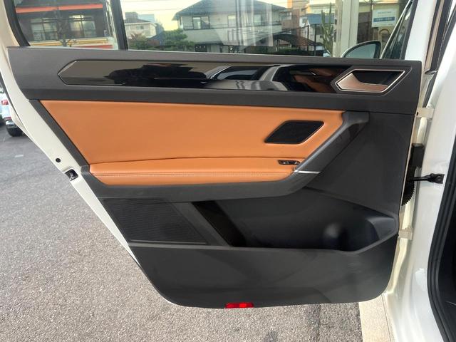 ゴルフトゥーラン TSI ハイライン DiscoverPro カープレイ ブラインドスポットアシスト アダプティブクルコン シートヒーター パワーバックドア バックカメラ Bluetooth スマートキー OP17インチAW フルセグ(57枚目)