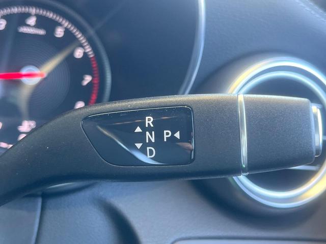 Cクラスステーションワゴン C200 ステーションワゴン スポーツ レーダーセーフティパッケージ 黒革シート シートヒーター アダプティブクルコン ブラインドスポットアシスト ヘッドアップディスプレイ エアサス 純正ナビ バックカメラ パワーバックドア 禁煙 ETC(11枚目)