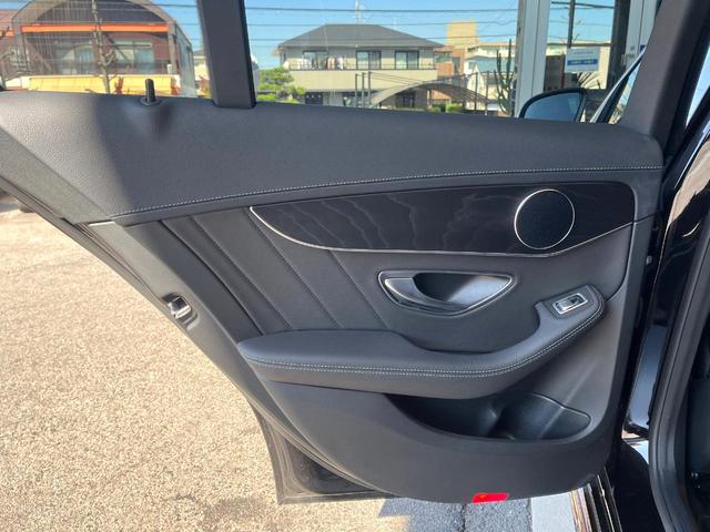 Cクラスステーションワゴン C200 ステーションワゴン スポーツ レーダーセーフティパッケージ 黒革シート シートヒーター アダプティブクルコン ブラインドスポットアシスト ヘッドアップディスプレイ エアサス 純正ナビ バックカメラ パワーバックドア 禁煙 ETC(49枚目)