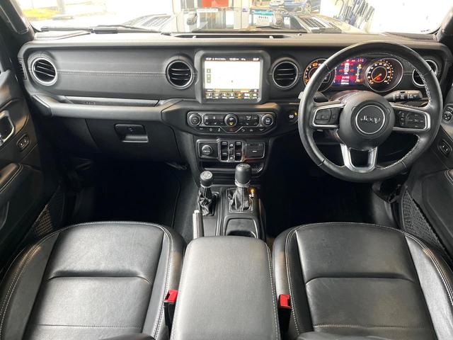 ジープ・グランドチェロキー リミテッド 1オーナー 禁煙車 黒革 シートベンチレーション&ヒーター ステアリングヒーター 純正ナビ Bluetooth 地デジ フロント/サイド/バックカメラ エアサスペンション クルコン LEDヘッドライト(74枚目)