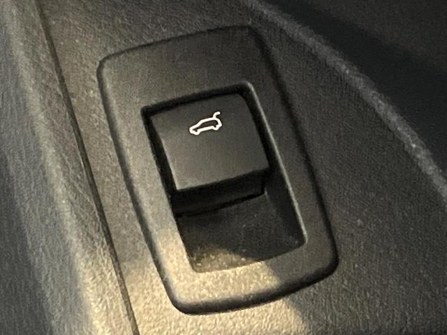 X1 xDrive 18d xライン アドバンスドアクティブセーフティパッケージ コンフォートパッケージ OP19インチAW アダプティブクルコン ヘッドアップディスプレイ シートヒーター パワーバックドア 純正ナビ バックカメラ 禁煙車(22枚目)