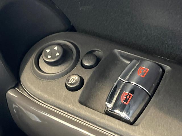 ＭＩＮＩ クーパーＤ　カメラ／パーキングアシストＰＫＧ　ペッパーＰＫＧ　ＬＥＤヘッドライト　１オーナー　禁煙車　純正ナビ　リアビューカメラ　インテリジェントセーフティー　ＥＴＣ　Ｂｌｕｅｔｏｏｔｈ　コンフォートアクセス（37枚目）