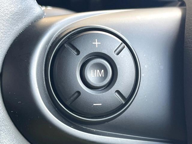ＭＩＮＩ クーパーＤ　カメラ／パーキングアシストＰＫＧ　ペッパーＰＫＧ　ＬＥＤヘッドライト　１オーナー　禁煙車　純正ナビ　リアビューカメラ　インテリジェントセーフティー　ＥＴＣ　Ｂｌｕｅｔｏｏｔｈ　コンフォートアクセス（39枚目）