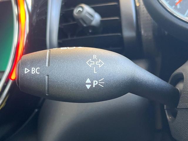 ＭＩＮＩ クーパーＤ　カメラ／パーキングアシストＰＫＧ　ペッパーＰＫＧ　ＬＥＤヘッドライト　１オーナー　禁煙車　純正ナビ　リアビューカメラ　インテリジェントセーフティー　ＥＴＣ　Ｂｌｕｅｔｏｏｔｈ　コンフォートアクセス（41枚目）