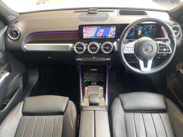 GLB GLB200d 4マチック レザーエクスクルーシブPKG パノラマミックスライディングルーフ 1オーナー 禁煙車 純正ナビ パノラミックビューモニター ヘッドアップディスプレイ ディストロニックプラス 黒革 パワーバックドア(2枚目)
