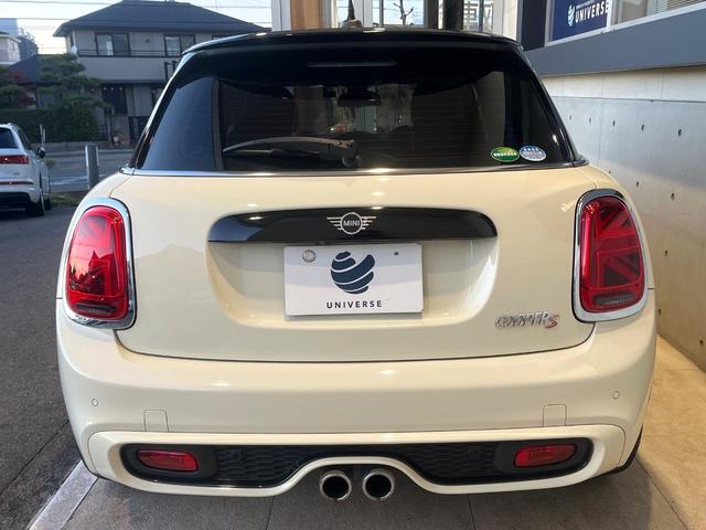 ＭＩＮＩ クーパーＳ　カメラ／パーキングアシストパッケージ　ペッパーパッケージ　アダプティブクルコン　純正ナビ　コンフォートアクセス　ＬＥＤヘッドライト　ユニオンジャックテールライト　インテリジェントセーフティ　禁煙車（15枚目）