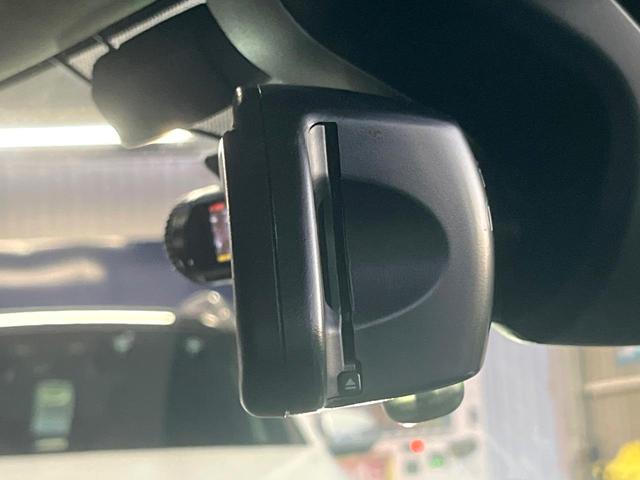 ＭＩＮＩ クーパーＳ　カメラ／パーキングアシストパッケージ　ペッパーパッケージ　アダプティブクルコン　純正ナビ　コンフォートアクセス　ＬＥＤヘッドライト　ユニオンジャックテールライト　インテリジェントセーフティ　禁煙車（20枚目）