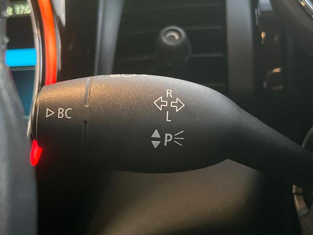 ＭＩＮＩ クーパーＳ　カメラ／パーキングアシストパッケージ　ペッパーパッケージ　アダプティブクルコン　純正ナビ　コンフォートアクセス　ＬＥＤヘッドライト　ユニオンジャックテールライト　インテリジェントセーフティ　禁煙車（25枚目）