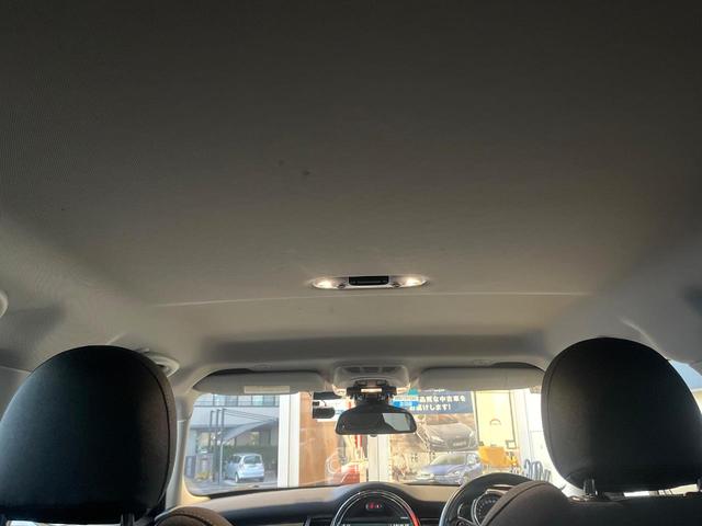 ＭＩＮＩ クーパーＳ　カメラ／パーキングアシストパッケージ　ペッパーパッケージ　アダプティブクルコン　純正ナビ　コンフォートアクセス　ＬＥＤヘッドライト　ユニオンジャックテールライト　インテリジェントセーフティ　禁煙車（32枚目）