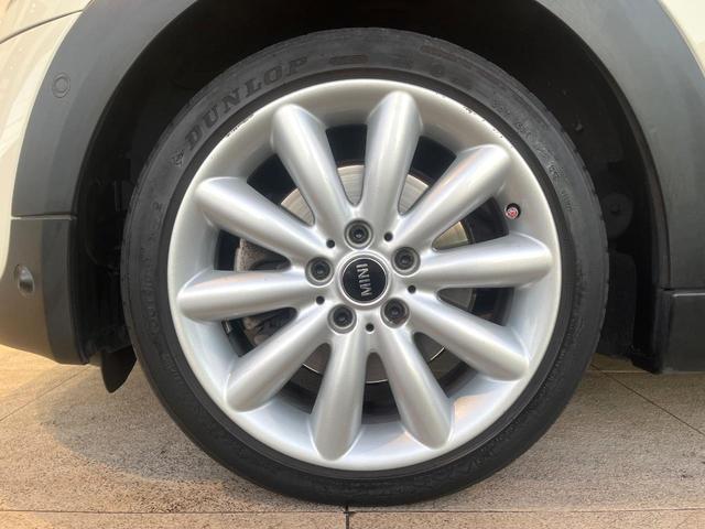 ＭＩＮＩ クーパーＳ　カメラ／パーキングアシストパッケージ　ペッパーパッケージ　アダプティブクルコン　純正ナビ　コンフォートアクセス　ＬＥＤヘッドライト　ユニオンジャックテールライト　インテリジェントセーフティ　禁煙車（42枚目）