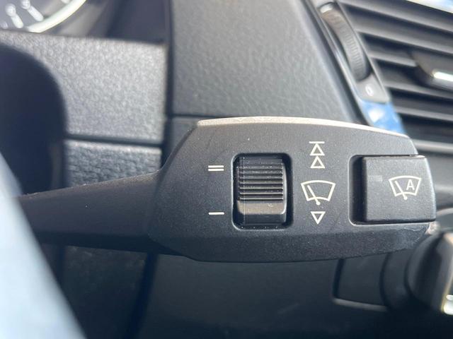 Ｘ１ ｓＤｒｉｖｅ　２０ｉ　スポーツ　ナビゲーションパッケージ　パーキングサポートパッケージ　バックカメラ　Ｂｌｕｅｔｏｏｔｈ　ＣＤ／ＤＶＤ再生　アイドリングストップ　デュアルオートエアコン　純正１８インチアルミホイール　ＥＴＣ　禁煙車（35枚目）