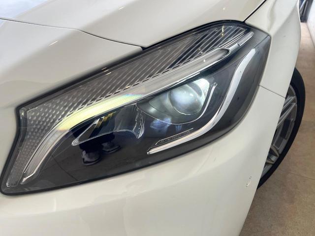 Aクラス A180 スポーツ AMGレザーエクスクルーシブパッケージ レーダーセーフティパッケージ サンルーフ 黒革シート 後期型 カープレイ 純正ナビ バックカメラ キーレスゴー シートヒーター Bluetooth 禁煙車(13枚目)