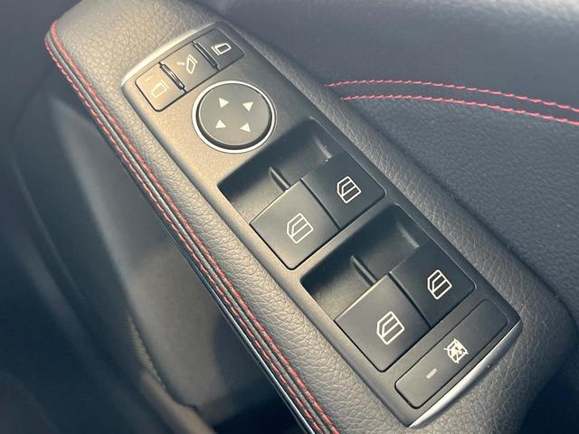 Aクラス A180 スポーツ AMGレザーエクスクルーシブパッケージ レーダーセーフティパッケージ サンルーフ 黒革シート 後期型 カープレイ 純正ナビ バックカメラ キーレスゴー シートヒーター Bluetooth 禁煙車(23枚目)