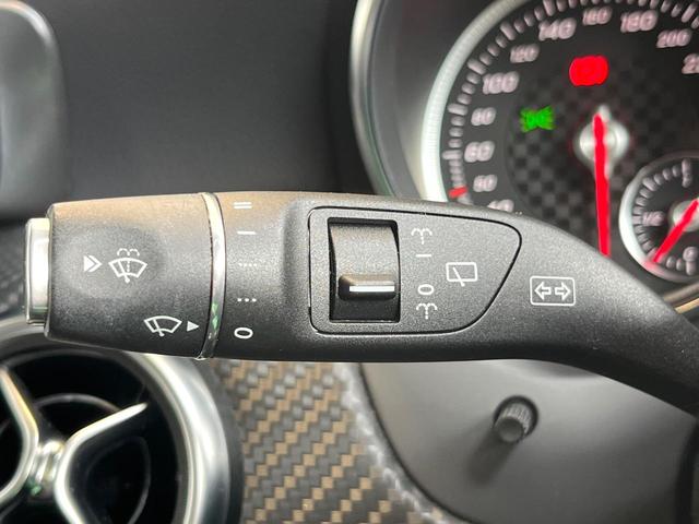 Aクラス A180 スポーツ AMGレザーエクスクルーシブパッケージ レーダーセーフティパッケージ サンルーフ 黒革シート 後期型 カープレイ 純正ナビ バックカメラ キーレスゴー シートヒーター Bluetooth 禁煙車(30枚目)