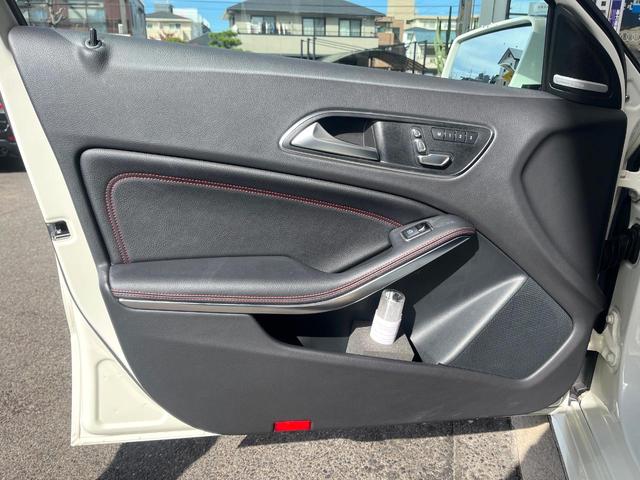 Aクラス A180 スポーツ AMGレザーエクスクルーシブパッケージ レーダーセーフティパッケージ サンルーフ 黒革シート 後期型 カープレイ 純正ナビ バックカメラ キーレスゴー シートヒーター Bluetooth 禁煙車(50枚目)