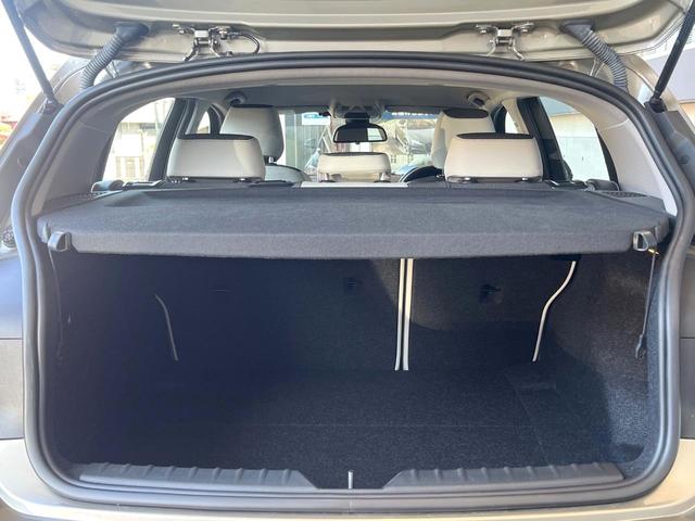 1シリーズ 118i スタイル パーキングサポートパッケージ シートヒーター 純正ナビ フルセグ Bluetooth インテリジェントセーフティ クルーズコントロール LEDヘッドライト オートライト 純正16インチAW 禁煙車(12枚目)