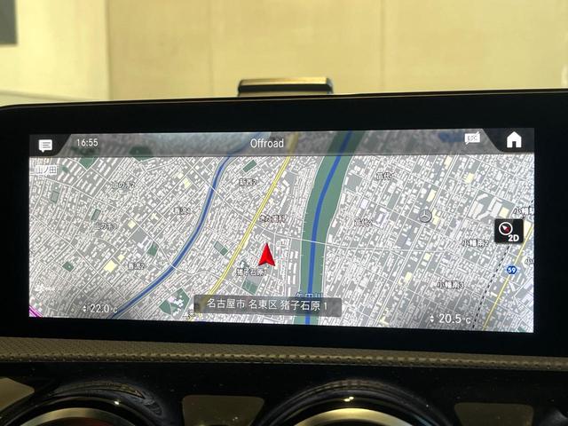 Ａクラスセダン Ａ２００ｄセダンＡＭＧレザエクスクルーシブパッケージ　パノラミックスライディングルーフ　アドバンスドパッケージ　赤黒革シート　純正ナビ　フルセグ　全周囲カメラ　シートヒーター　アダプティブクルコン　ブラインドスポットアシスト　純正１８インチＡＷ　禁煙車（6枚目）